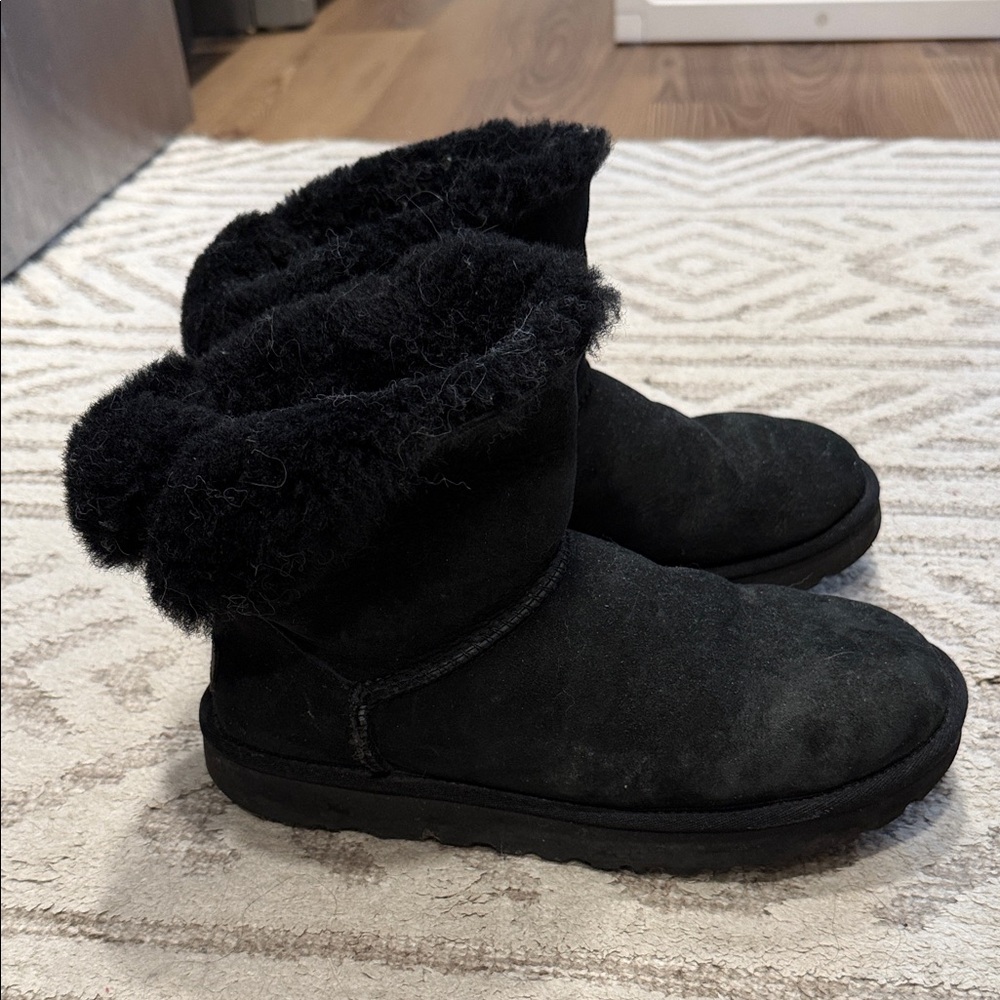 UGG Black Short Suede Shearling Boots